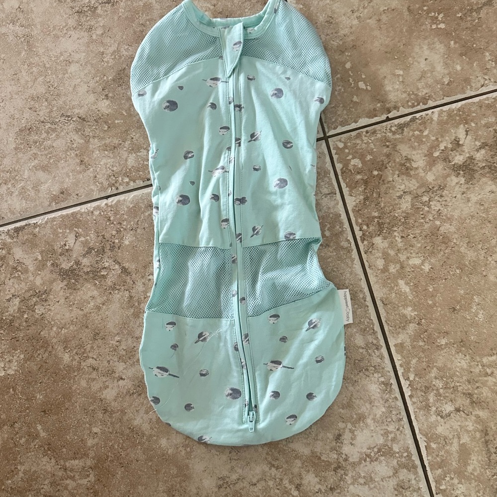 Happiest baby sleep sack size small